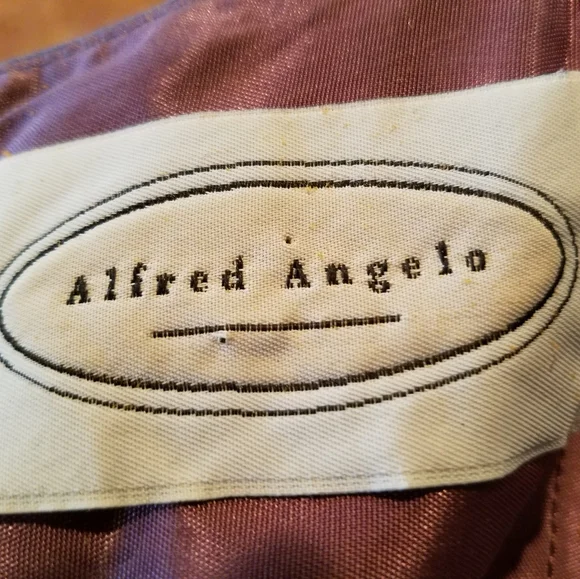 Floor Length Dusty Lavender Strapless Alfred Angelo Gown Size 6 - Picture 6 of 6